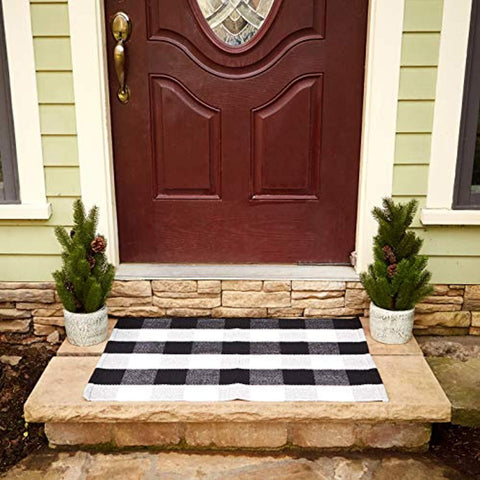 Buffalo Checkered Rug - Plaid Welcome Doormat - Outdoor/Indoor/Door/Floor/Kitchen/Rugs/Front Porch/Bathroom/Laundry Room/Bedroom - White/Black Outside Mat - House Flannel Doormats - 24inch x 36inch